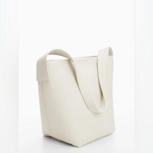 Mango leather bucket bag